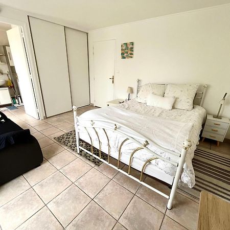 Chambre Avec Vue La Roche-Chalais Extérieur photo